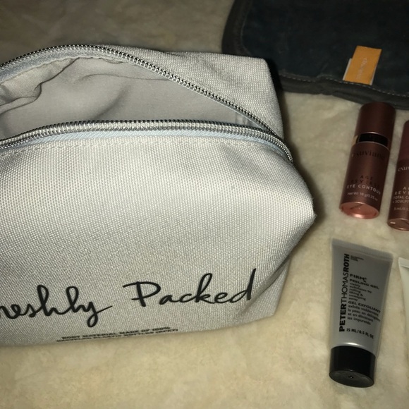 Fresh Cosmetic Bag and Sampler Kit 14pc - Picture 7 of 8